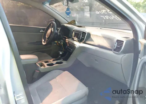 2017 Kia Sportage Lx z USA, uszkodzony, nr VIN KNDPMCAC8H7238470